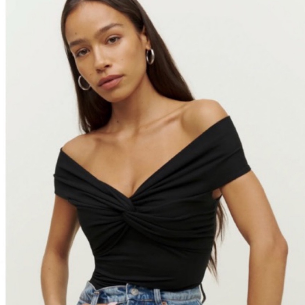 Reformation Black Off-Shoulder Twist Top Medium